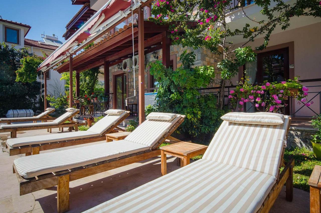 Vira Apart Suites Гьочек Екстериор снимка