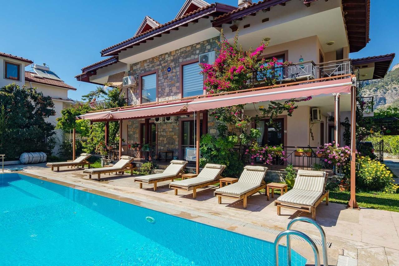 Vira Apart Suites Гьочек Екстериор снимка