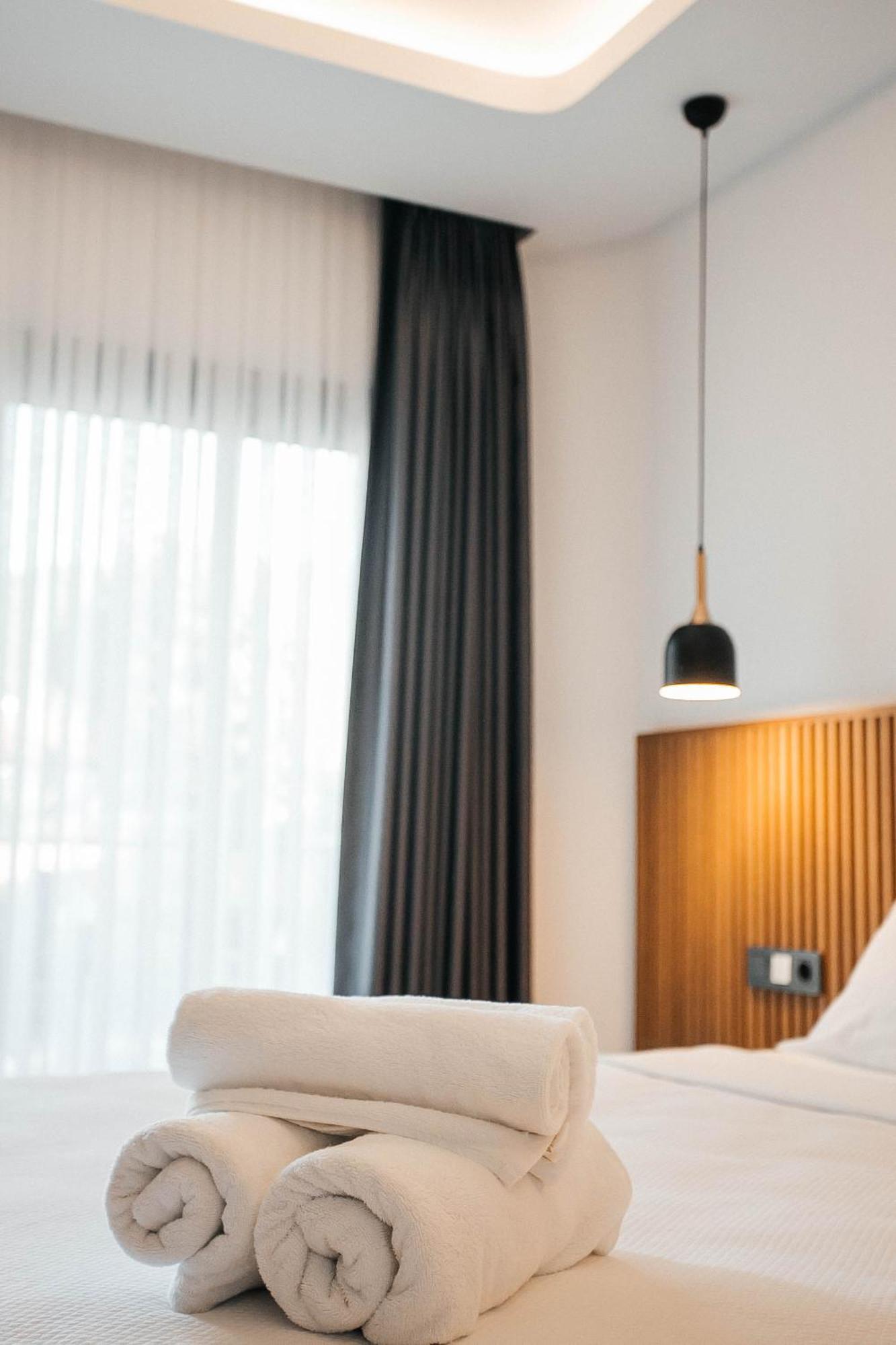Vira Apart Suites Гьочек Екстериор снимка